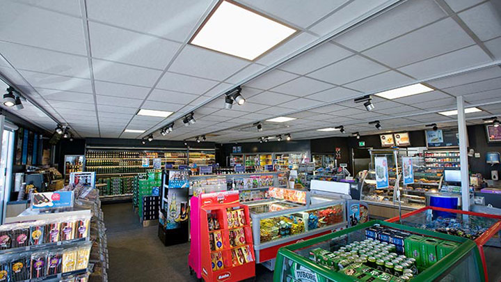 Q8 Qvik to go 便利商店天花板使用飛利浦加油站照明產品