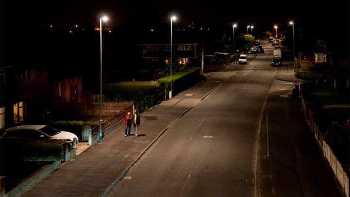 英國奧福德使用飛利浦街道照明，將街道照耀得美輪美奐