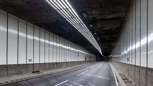 採用飛利浦隧道照明設備的 Meir 隧道