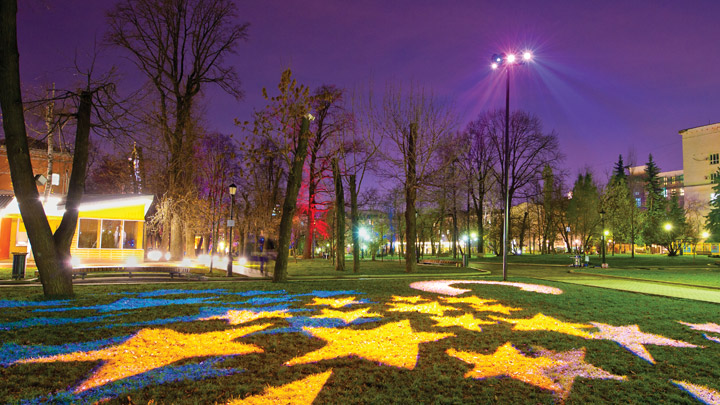 俄羅斯莫斯科 Bauman Garden 特色與動態照明 | 綠色城市空間